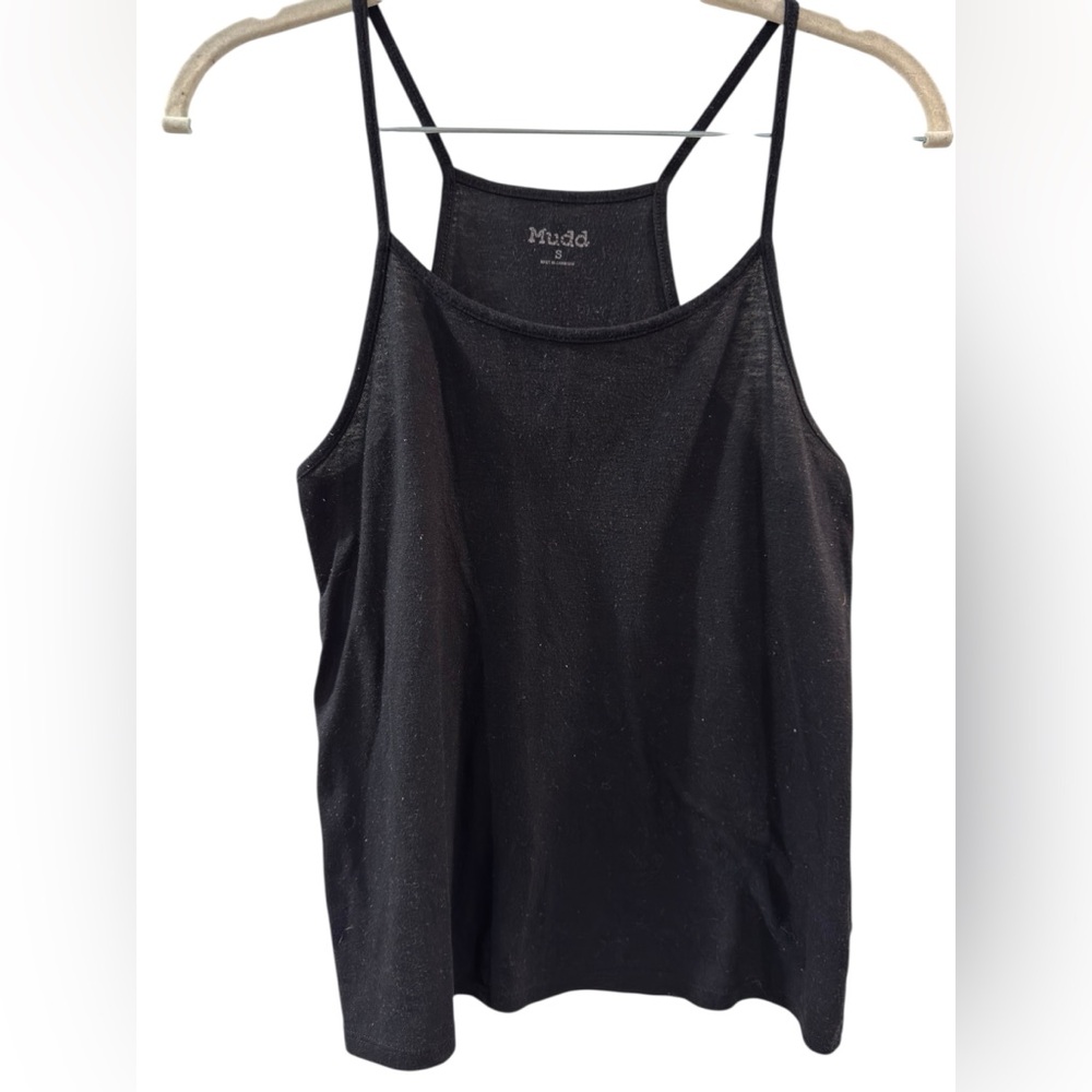 ✨ 5/$30 ✨ Mudd Black Camisole Top - Picture 2 of 4